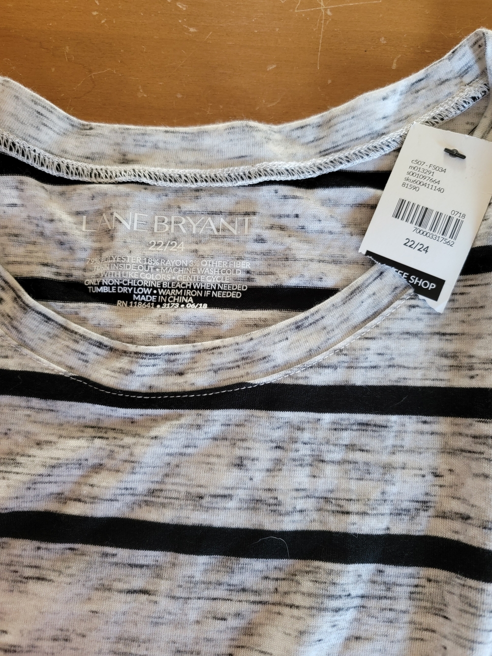 Lane Bryant Gray With Black Striped Ruffle Sleeve Tee Size 22/24 NWT - Picture 7 of 8